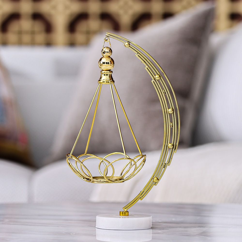 Medallion Metal Candle Holder 17x15x35Cm Gold